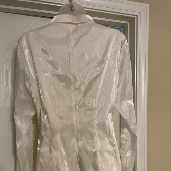 VINTAGE  DELARU UNIQUE WHITE BLOUSE, size 8,NWOT - Picture 5 of 8